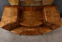 Commode-coiffeuse en ronce de noyer, Angleterre – 1920