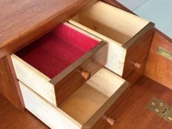 Commode coiffeuse scandinave en teck de Borge Mogensen