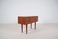 Commode danoise conçue par Kai Kristiansen pour FM Mobler, années 1960.