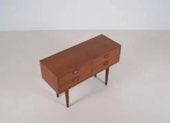 Commode danoise conçue par Kai Kristiansen pour FM Mobler, années 1960.