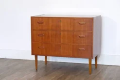 Commode danoise en teck 1960