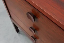 Commode danoise moderne du milieu du siècle, Danemark, vers les années 1960.