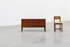 Commode danoise moderne du milieu du siècle, Danemark, vers les années 1960.