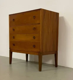 Commode danoise à tiroirs par Peter Hvidt 1950