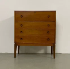 Commode danoise à tiroirs par Peter Hvidt 1950