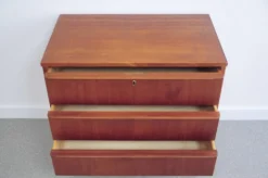 Commode danoise vintage en teck