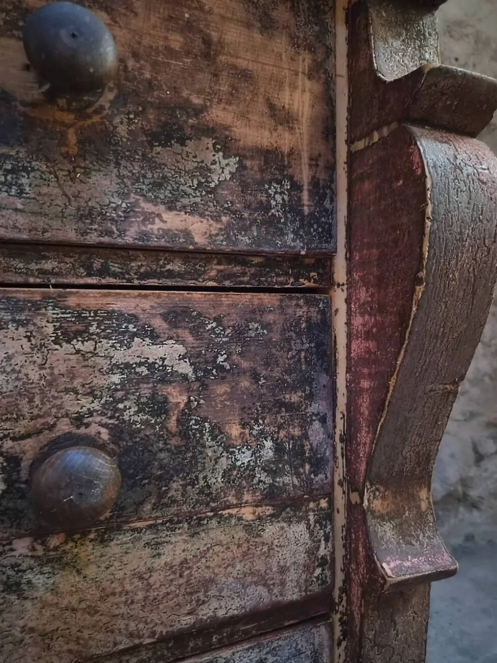 Commode de magasin peinte ancienne française, peuplier et pin, vers 1850–1900