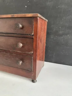 Commode de maîtrise miniature en bois, XIXe siècle