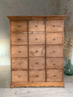 Commode de mercerie, meuble de métier vintage