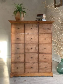 Commode de mercerie, meuble de métier vintage