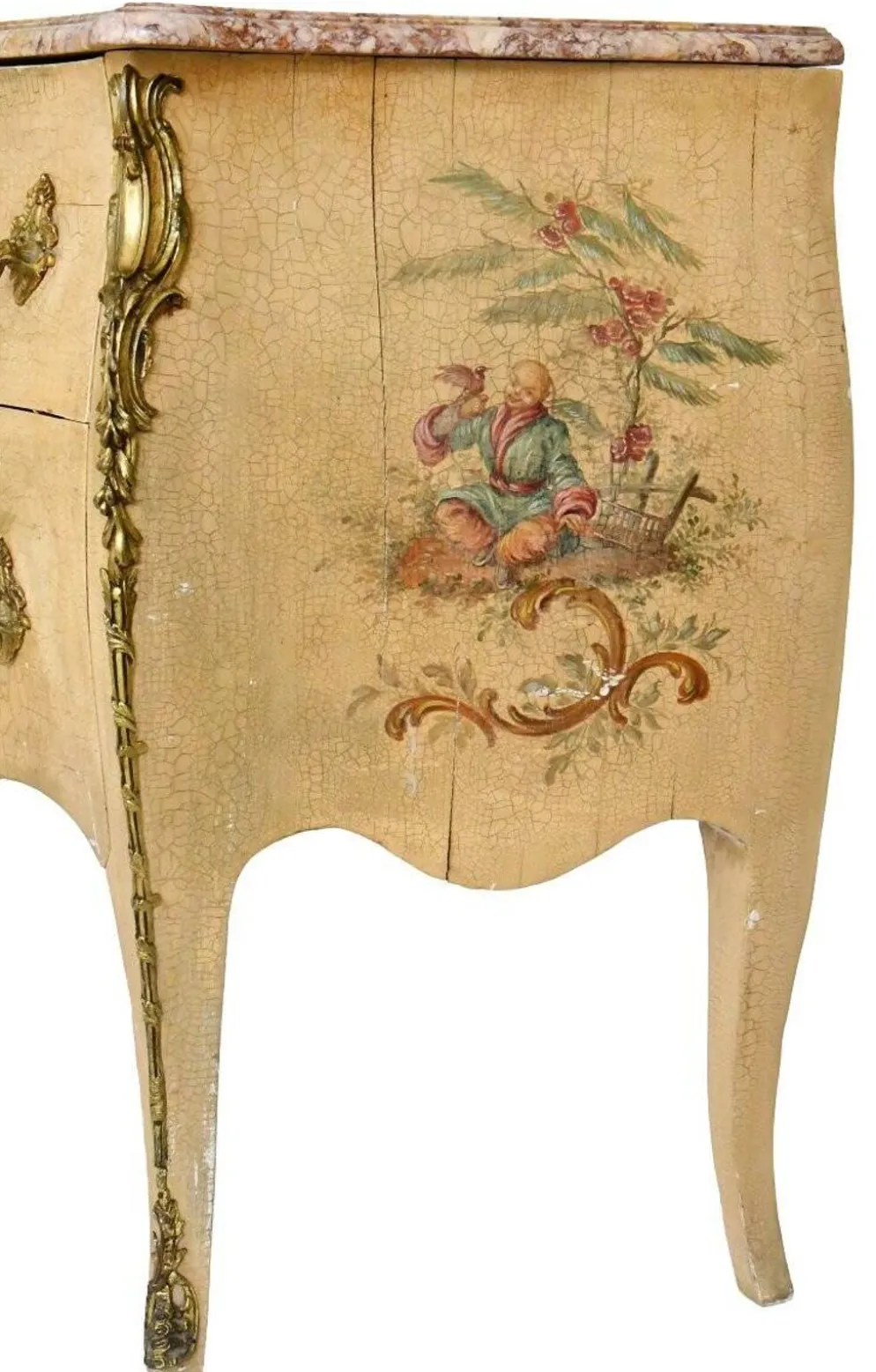 Commode de style louis XV