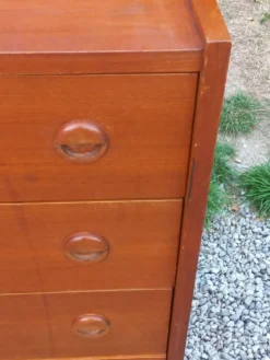 Commode de style scandinave en teck des années 70 4 tiroirs