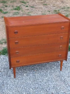 Commode de style scandinave en teck des années 70 4 tiroirs