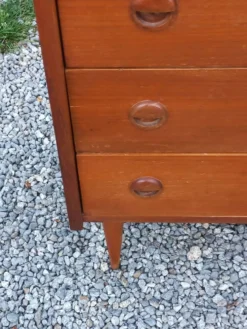 Commode de style scandinave en teck des années 70 4 tiroirs