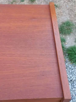 Commode de style scandinave en teck des années 70 4 tiroirs