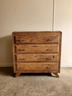 Commode de style vintage pieds compas