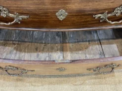 Commode d'époque Régence en amarante et dessus marbre XVIIIème