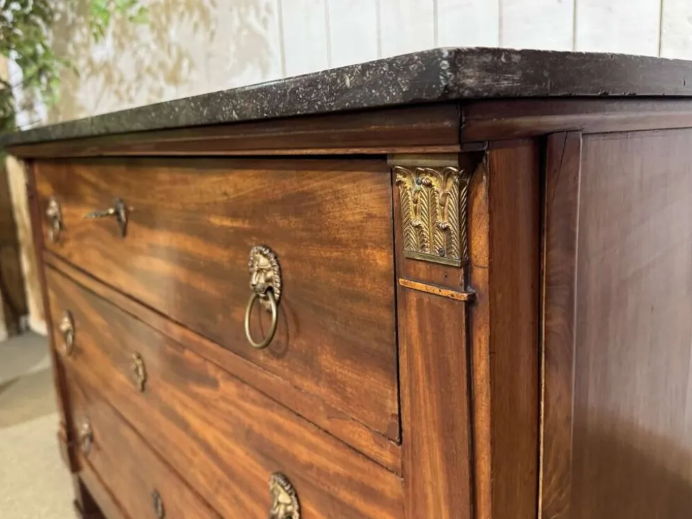 Commode Empire en acajou et dessus marbre XIXème