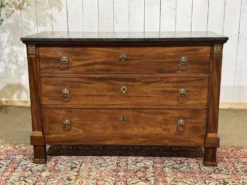 Commode Empire en acajou et dessus marbre XIXème