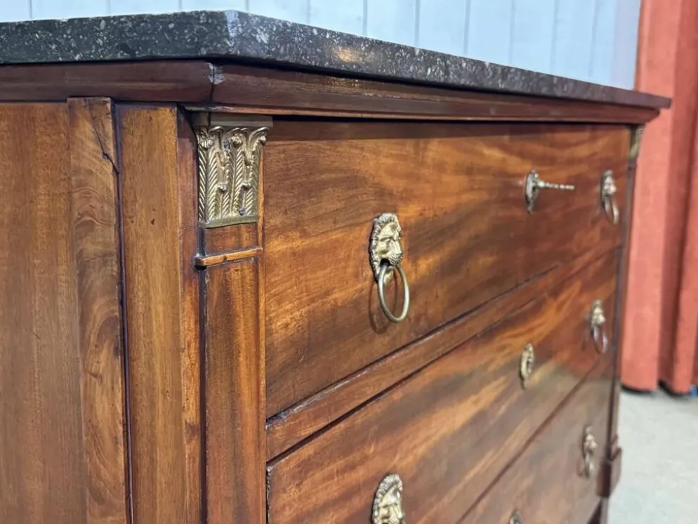 Commode Empire en acajou et dessus marbre XIXème
