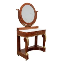 Commode en acajou restaurée, France, 19e siècle.