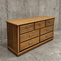 Commode en bois de chêne avec 7 tiroirs par Florida Furniture Industries / années 1980 /