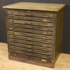 Commode en bois laqué de l'atelier de gravure sur bois du 20e siècle