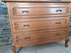 Commode en chêne style Louis xv