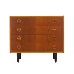Commode en frêne des années 1970 avec des poignées distinctives, Danemark