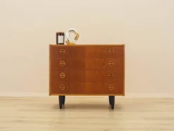 Commode en frêne des années 1970 avec des poignées distinctives, Danemark