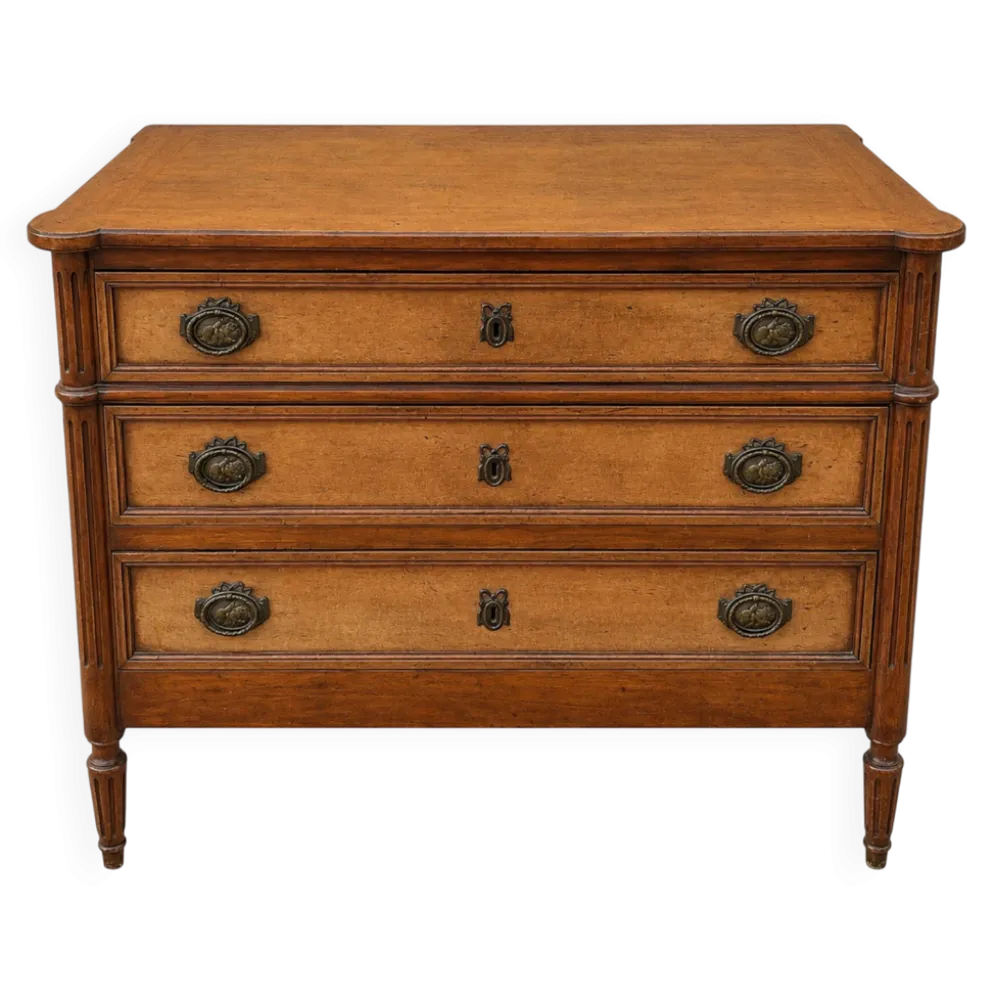 Commode en Noyer clair de style Louis XVI motifs cannelé trois tiroirs