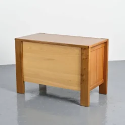 Commode en orme massif, Maison Regain