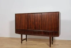 Commode en palissandre du milieu du siècle par E. W. Bach pour Sejling Skabe, Danemark, années 1960.