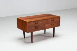 Commode en palissandre Kai Kristiansen Feldballes Danemark 1960