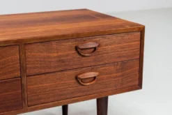 Commode en palissandre Kai Kristiansen Feldballes Danemark 1960