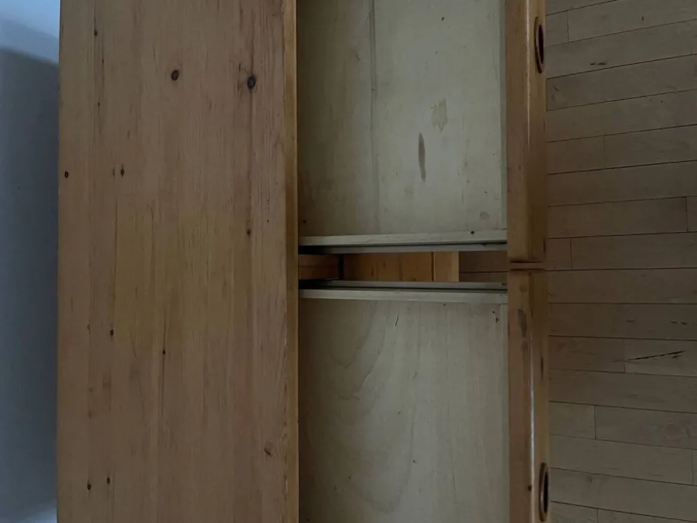 Commode en pin, Charlotte Perriand pour Les Arcs