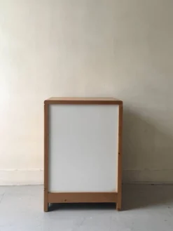 Commode en pin massif attribué à Charlotte Perriand, Les Arcs 1970