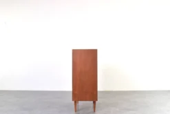 Commode en teck danois des années 1960.