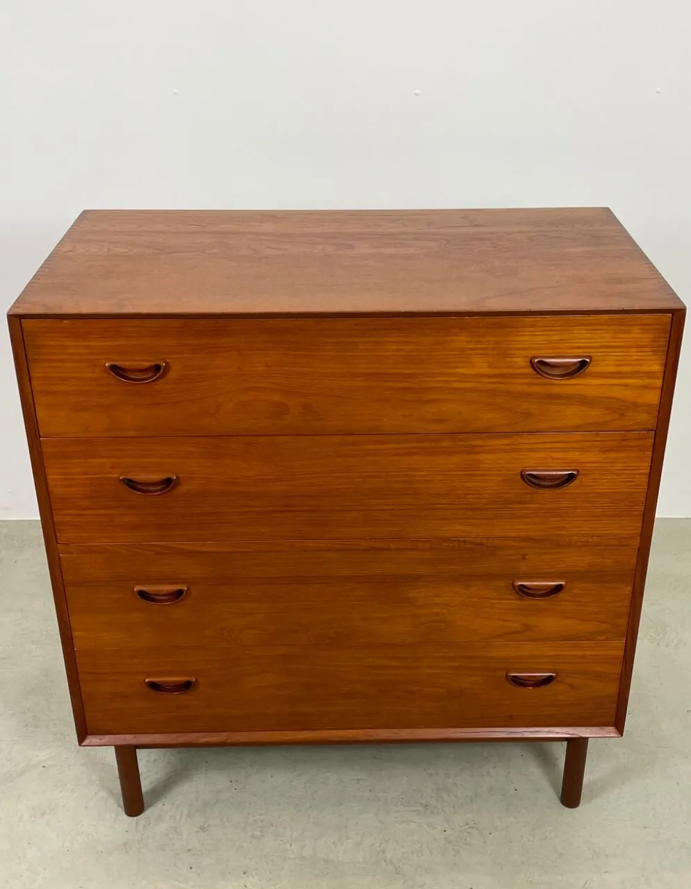 Commode en teck danois et commode par Hvidt & Mølgaard-Nielsen