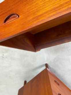Commode en teck danois et commode par Hvidt & Mølgaard-Nielsen