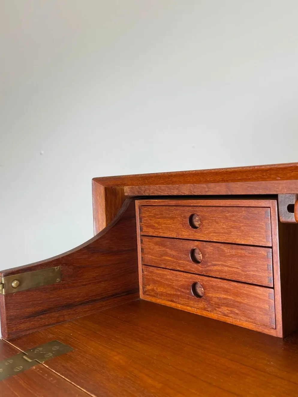 Commode en teck danois et commode par Hvidt & Mølgaard-Nielsen