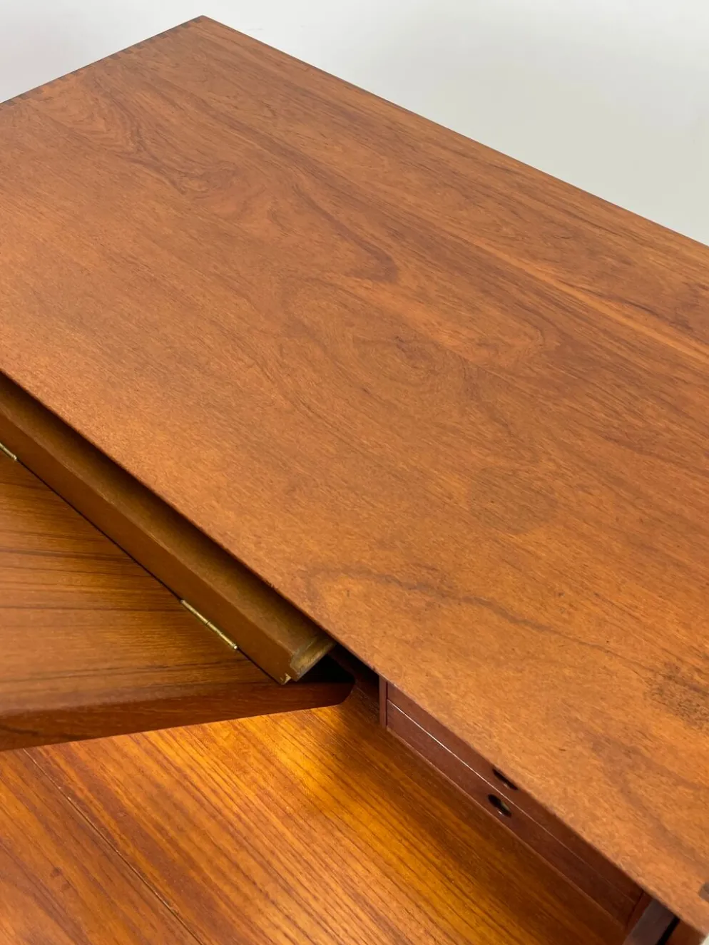 Commode en teck danois et commode par Hvidt & Mølgaard-Nielsen