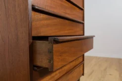 Commode en teck des années 1960, Royaume-Uni