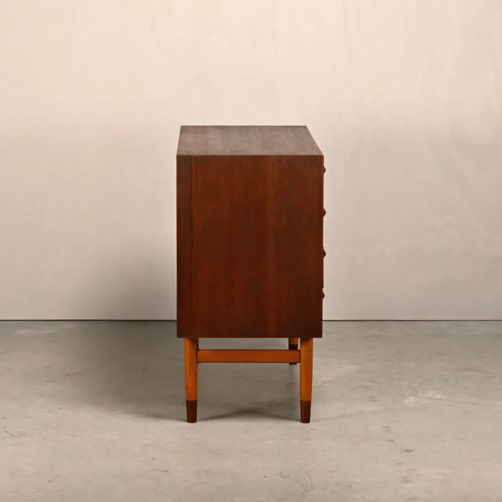 Commode en teck et hêtre de Børge Mogensen, Søborg Møbler
