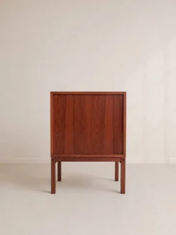 Commode en teck par A. Ahlström Osakeyhtiö Warkaus