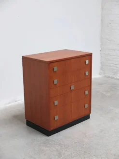 Commode en teck par Alfred Hendrickx pour Belform, années 1960.
