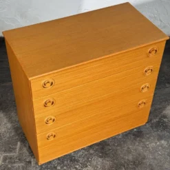 Commode en teck Schreiber, années 1970