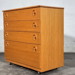 Commode en teck Schreiber, années 1970