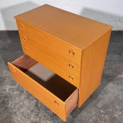 Commode en teck Schreiber, années 1970