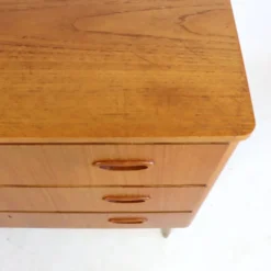 Commode en teck trois tiroirs